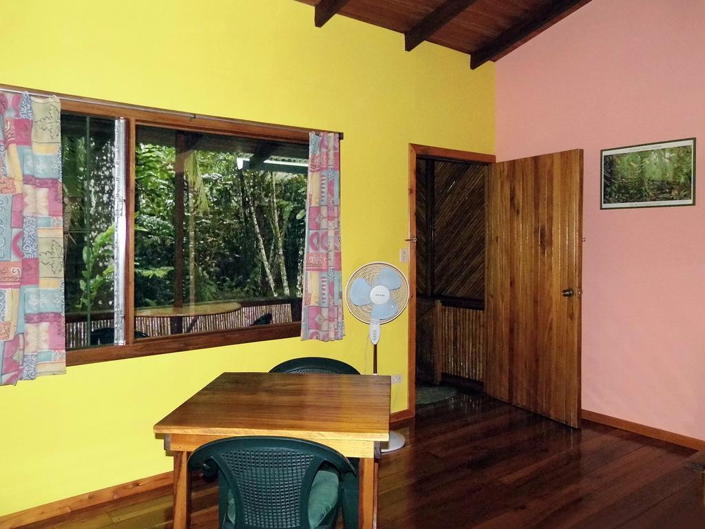 El Colibri Lodge มันซานีโย ภายนอก รูปภาพ